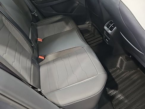 New 2026 Volkswagen Taos SE image 17