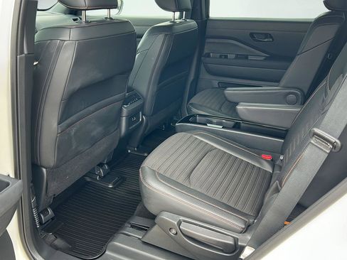 Used 2025 Nissan Pathfinder Rock Creek AWD/4WD image 19