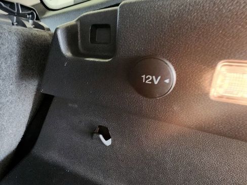 Used 2017 Ford Escape Titanium FWD image 12