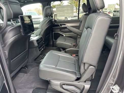 New 2026 Jeep Grand Wagoneer L Limited image 43