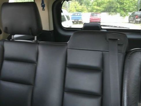 Used 2010 Mercury Mountaineer AWD image 8