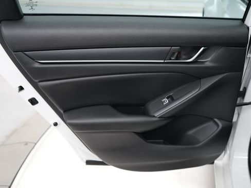 Used 2022 Honda Accord Sport image 38