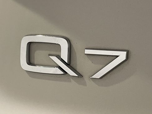 Used 2021 Audi Q7 3.0T Premium Plus w/ Executive Package AWD/4WD image 24