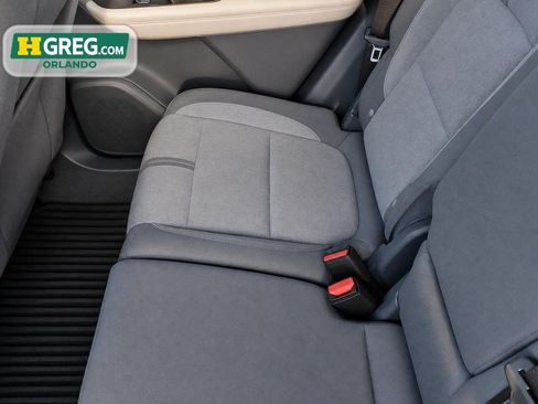 Used 2019 Chevrolet Blazer LT FWD image 17