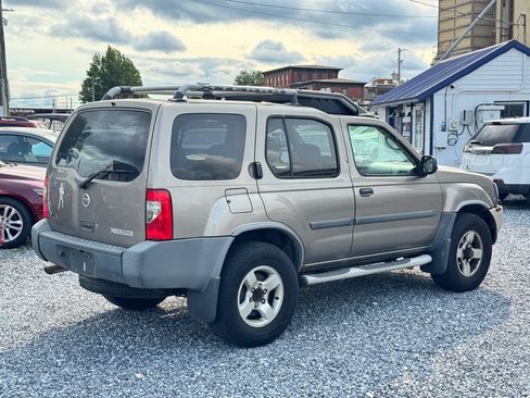 Used 2004 Nissan Xterra XE AWD/4WD image 4
