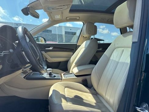 Used 2019 Audi Q5 2.0T Premium Plus w/ Premium Plus Package AWD/4WD image 9