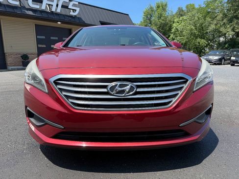 Used 2016 Hyundai Sonata SE FWD image 2
