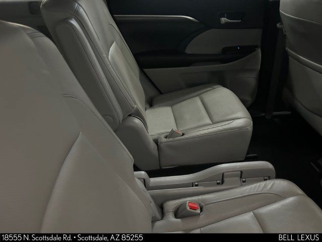 Used 2019 Toyota Highlander Limited AWD/4WD image 13