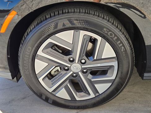 Used 2022 Hyundai Kona Limited image 10