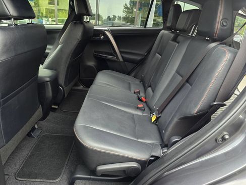 Used 2017 Toyota RAV4 SE AWD/4WD image 20