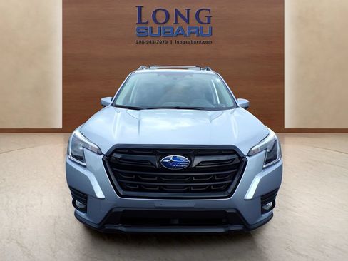 Used 2023 Subaru Forester Premium AWD/4WD image 4