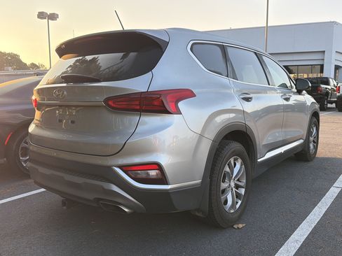 Used 2020 Hyundai Santa Fe SE w/ Cargo Package image 6