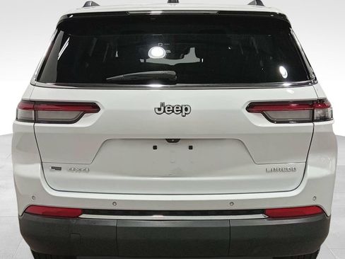 Used 2021 Jeep Grand Cherokee L Laredo w/ Luxury Tech Group I AWD/4WD image 4