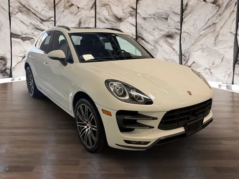 Used 2017 Porsche Macan Turbo w/ Premium Package Plus AWD/4WD image 4
