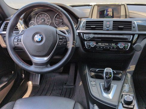 Used 2018 BMW 330i xDrive Sedan AWD/4WD image 31