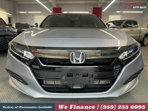 Used 2019 Honda Accord Sport image 2