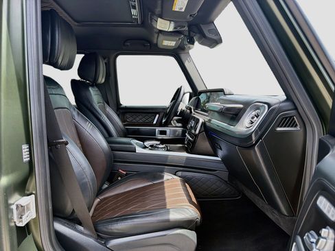 Used 2024 Mercedes-Benz G 550 image 15