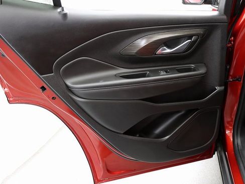 Certified 2024 GMC Terrain SLT w/ Tech Package image 27