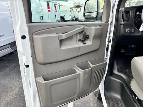 New 2026 GMC Savana 3500 w/ Driver Convenience Package RWD image 9