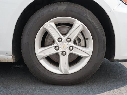 Used 2023 Chevrolet Malibu LT FWD image 30