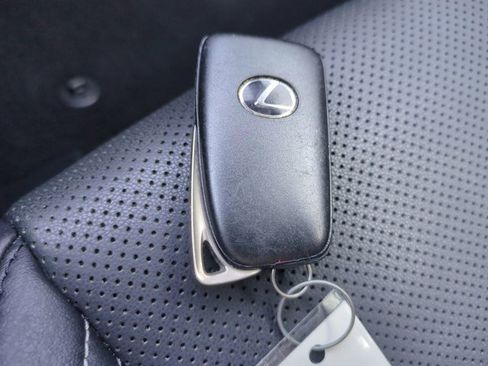 Used 2017 Lexus RC 300 AWD image 29