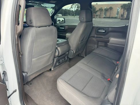 Used 2019 Chevrolet Silverado 1500 LT w/ Texas Edition RWD image 15