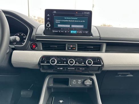New 2025 Honda Pilot Touring image 26