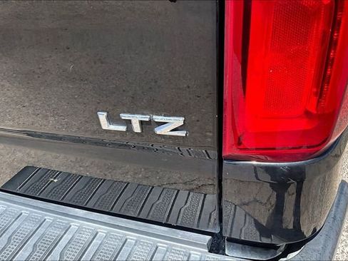 Used 2019 Chevrolet Silverado 1500 LTZ image 25