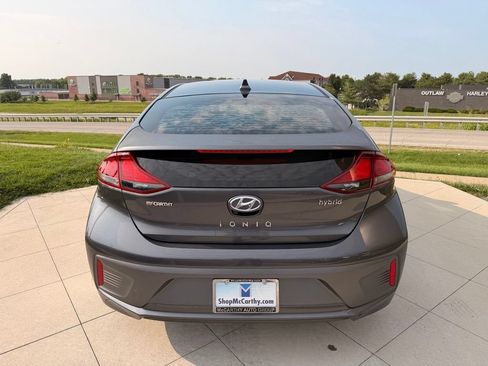 Used 2020 Hyundai Ioniq SE FWD image 8