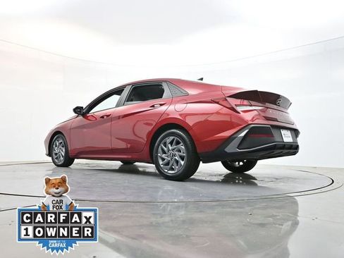 Used 2024 Hyundai Elantra SEL FWD image 31