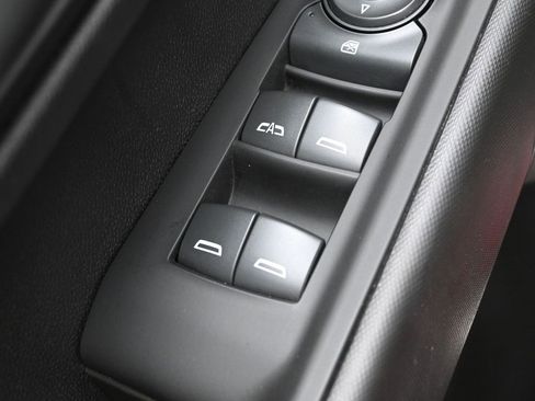 Used 2022 Chevrolet Silverado 1500 Custom w/ Safety Confidence Package image 13