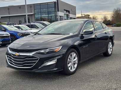 Used 2025 Chevrolet Malibu LT