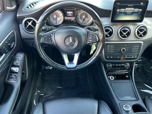 Used 2016 Mercedes-Benz GLA 250 4MATIC image 14