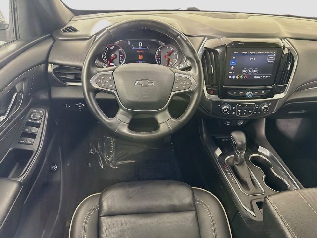 Used 2023 Chevrolet Traverse Premier w/ Redline Edition FWD image 16
