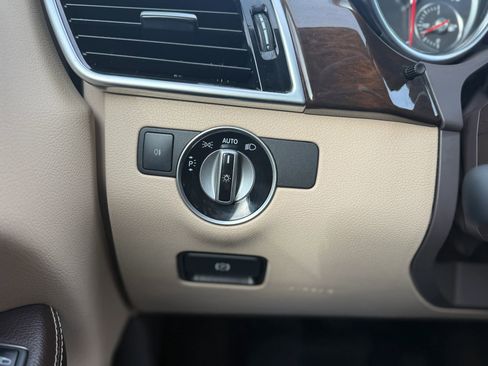 Used 2018 Mercedes-Benz GLE 350 4MATIC image 22