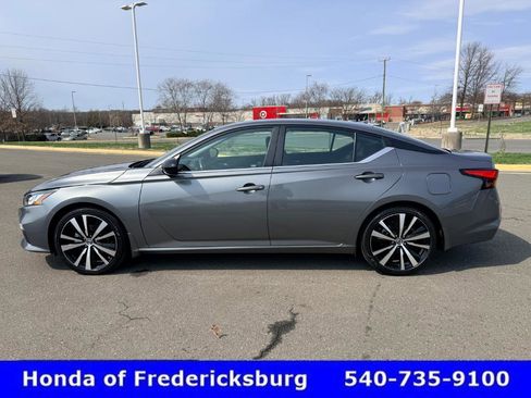 Used 2022 Nissan Altima 2.5 SR image 3