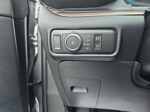 Used 2020 Ford Explorer Limited image 29