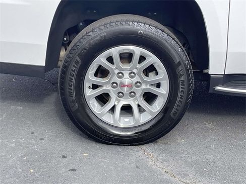 Used 2019 GMC Yukon XL SLT image 38