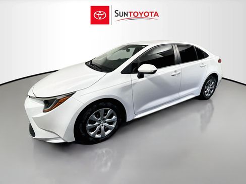 Used 2020 Toyota Corolla LE FWD image 9