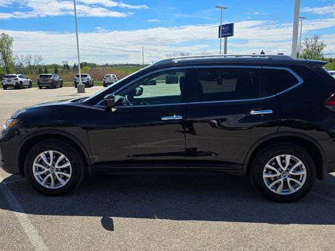 Used 2017 Nissan Rogue SV AWD/4WD image 15