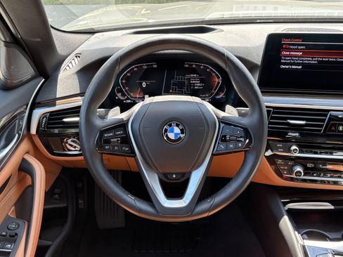 Certified 2023 BMW 540i RWD image 18