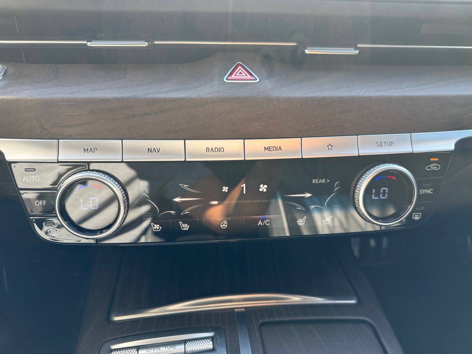 Used 2021 Genesis G80 2.5T w/ Prestige Package RWD image 13