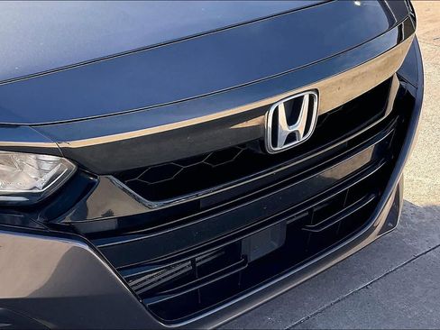 Used 2019 Honda Accord Sport image 29