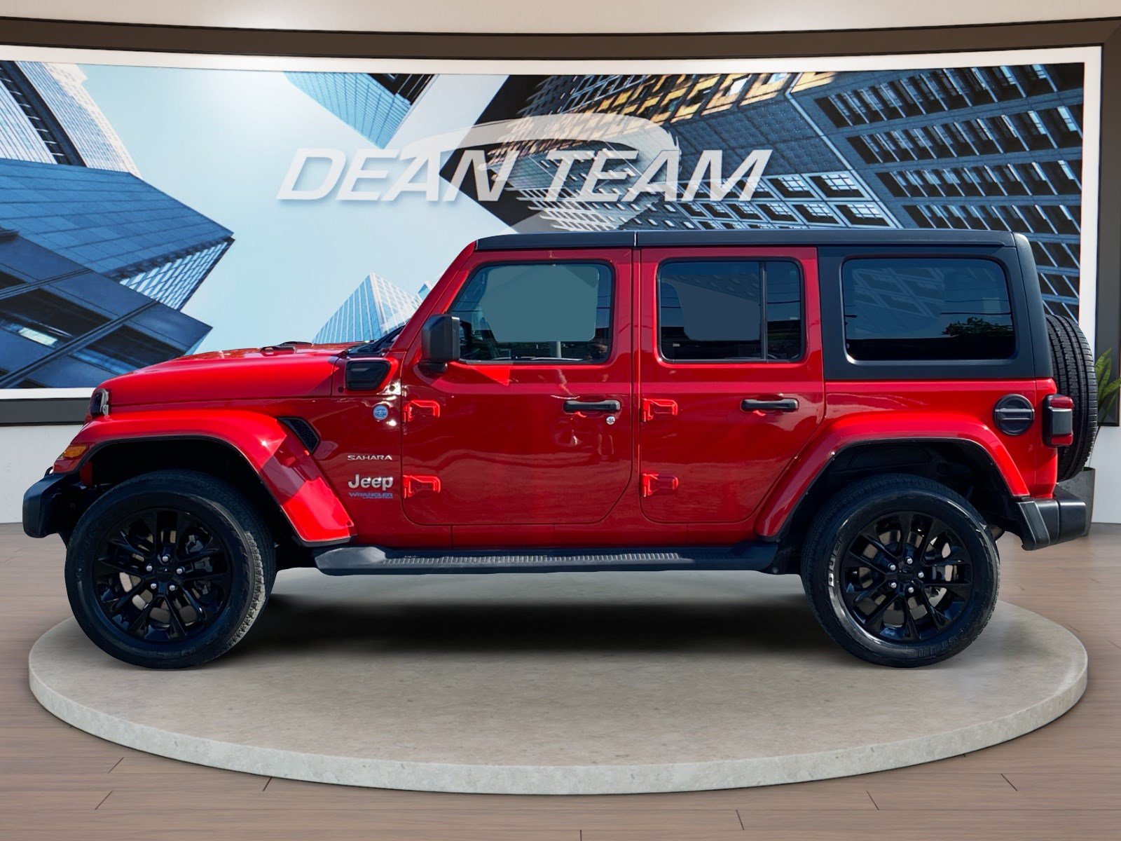 Used 2021 Jeep Wrangler Unlimited Sahara w/ Cold Weather Group AWD/4WD image 4