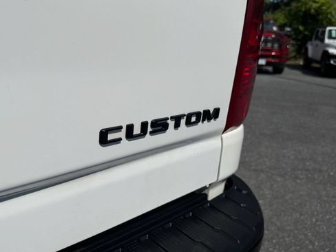 Used 2024 Chevrolet Silverado 2500 Custom w/ Custom Convenience Package AWD/4WD image 16