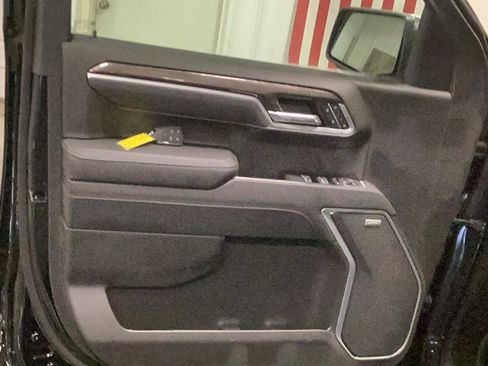 New 2026 Chevrolet Silverado 1500 LTZ w/ LTZ Premium Package image 11