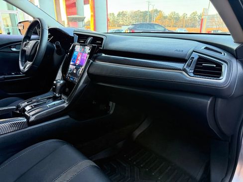 Used 2016 Honda Civic EX-T image 19