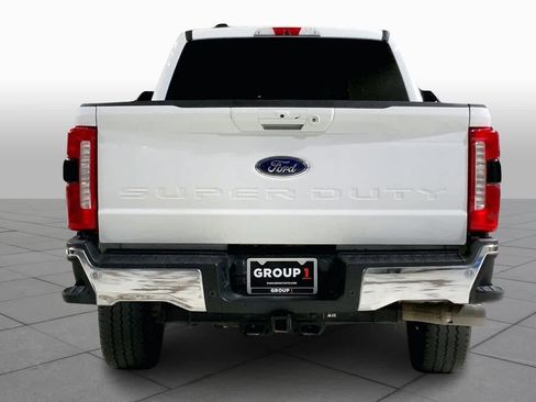 Used 2024 Ford F250 Lariat image 5