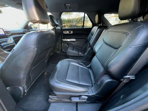 Used 2024 Ford Explorer Limited image 28