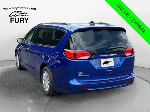 Used 2019 Chrysler Pacifica L FWD image 5